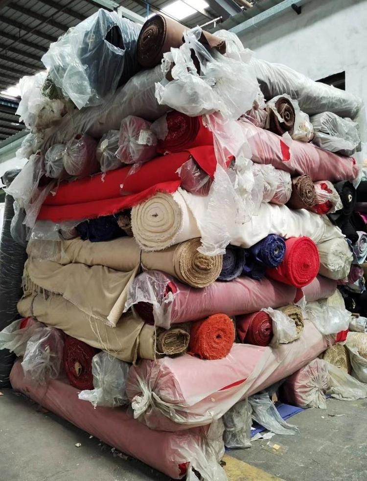 回收纺织皮革布料面料 收购棉布尼龙化纤涤纶布匹面料 敬请致电 - 爱